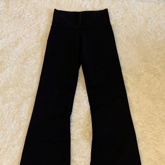 Lululemon flare leggings - Picture 2 of 4